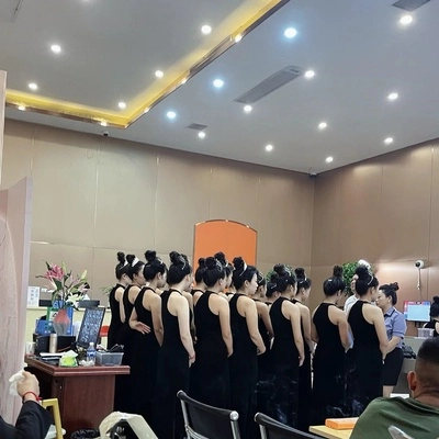 华纳公司团队合影